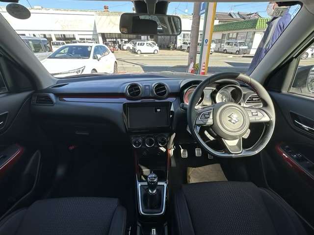 スズキ スイフト スポーツ １．４ R5年 (東海) 99