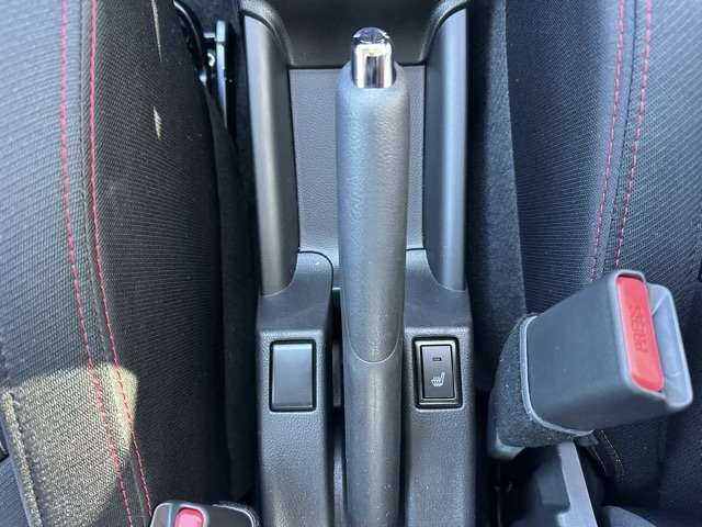 スズキ スイフト スポーツ １．４ R5年 (東海) 99