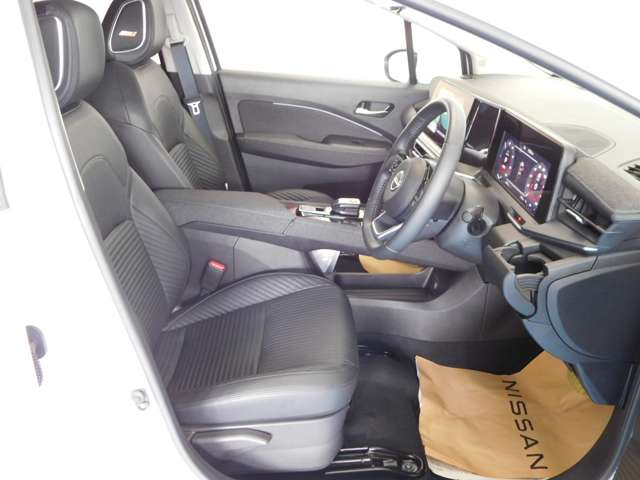 日産 ノートオーラ １．２ Ｇ レザーエディション R5年 (九州・沖縄) 99