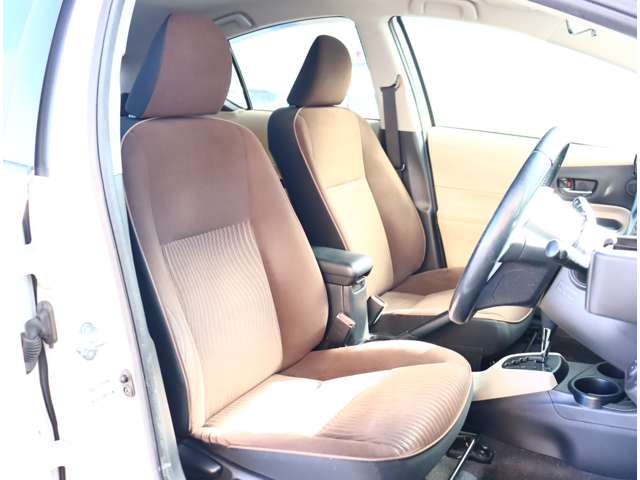 トヨタ アクア １．５ Ｇ H26年 (関東) 99