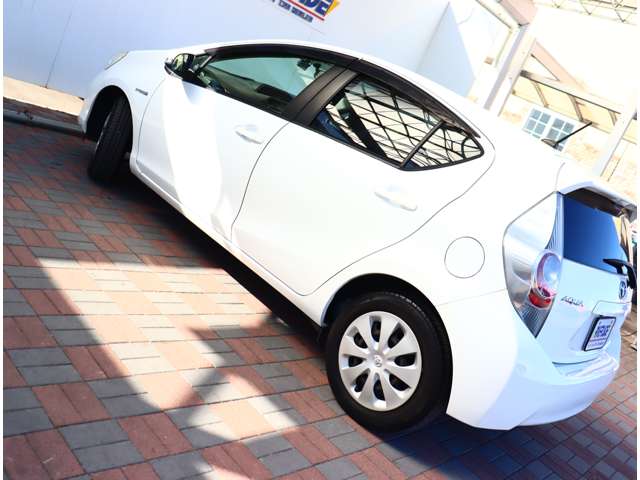 トヨタ アクア １．５ Ｇ H26年 (関東) 99