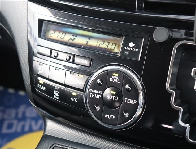 トヨタ エスティマ　ハイブリッド ２．４ アエラス プレミアム エディション ４ＷＤ H26年 (関東) 99