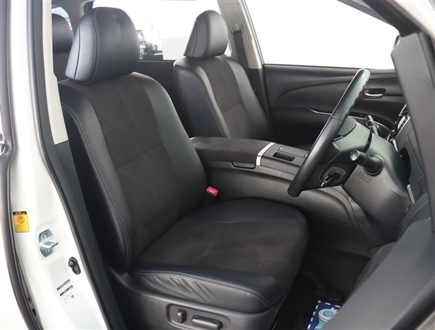 トヨタ エスティマ　ハイブリッド ２．４ アエラス プレミアム エディション ４ＷＤ H26年 (関東) 99