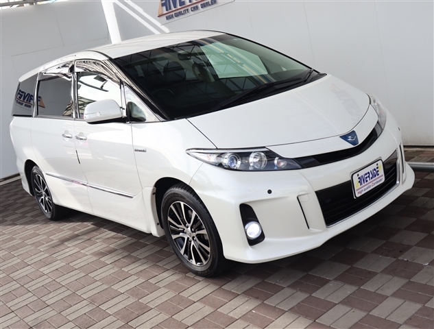 トヨタ エスティマ　ハイブリッド ２．４ アエラス プレミアム エディション ４ＷＤ H26年 (関東) 99