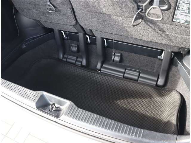 トヨタ エスティマ　ハイブリッド ２．４ アエラス プレミアム エディション ４ＷＤ H26年 (関東) 99