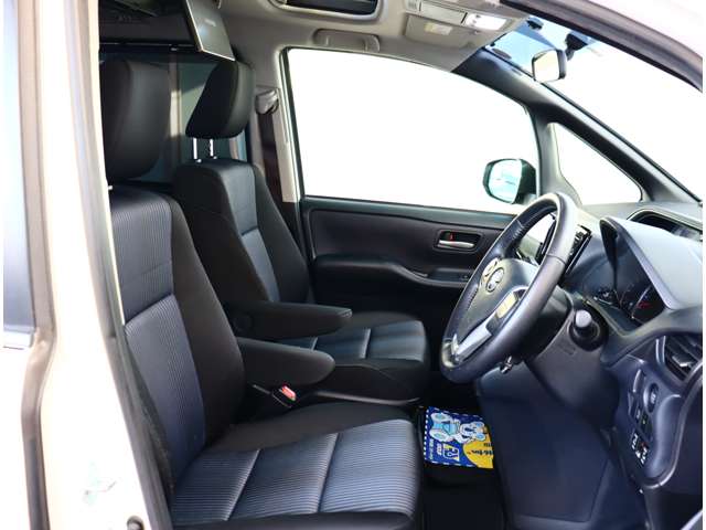 トヨタ ヴォクシー ２．０ ＺＳ H26年 (関東) 99