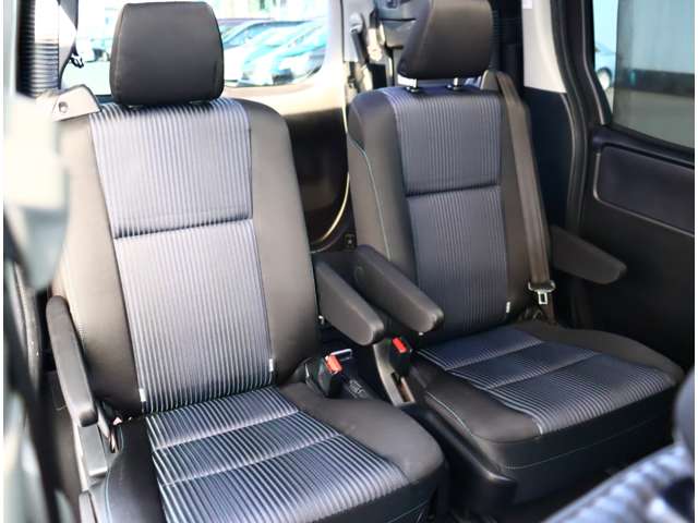 トヨタ ヴォクシー ２．０ ＺＳ H26年 (関東) 99