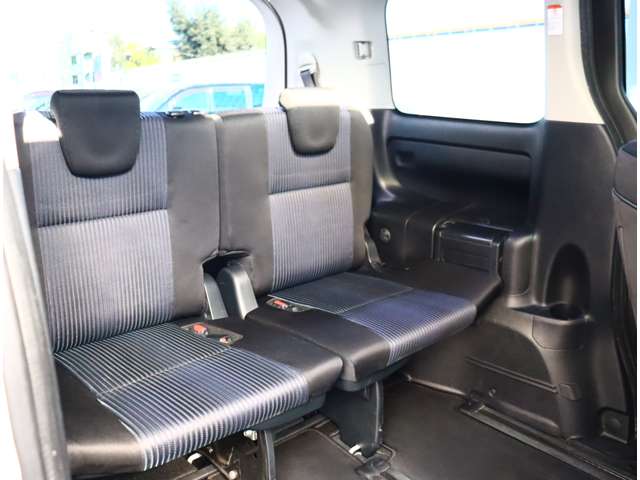 トヨタ ヴォクシー ２．０ ＺＳ H26年 (関東) 99