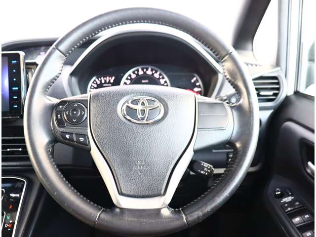 トヨタ ヴォクシー ２．０ ＺＳ H26年 (関東) 99