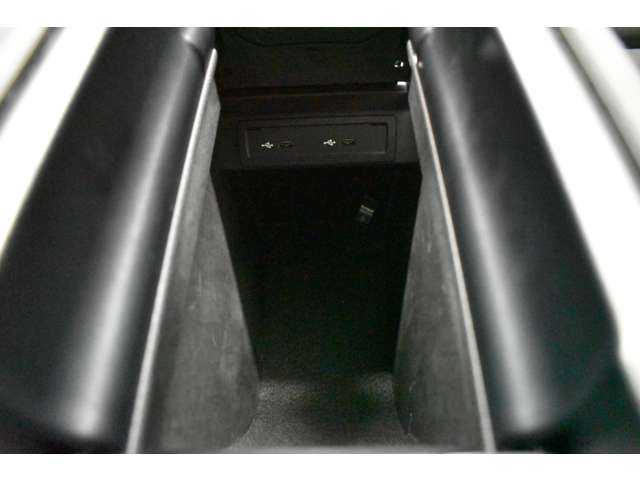 メルセデスベンツ Ｂクラス Ｂ２００Ｄ ＡＭＧライン ディーゼルターボ R1年 (関東) 99