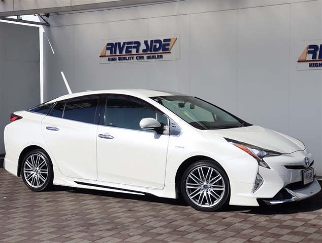 トヨタ プリウス １．８ Ｓ ツーリングセレクション H29年 (関東) 99