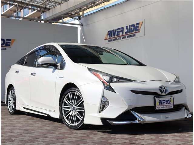 トヨタ プリウス １．８ Ｓ ツーリングセレクション H29年 (関東) 99