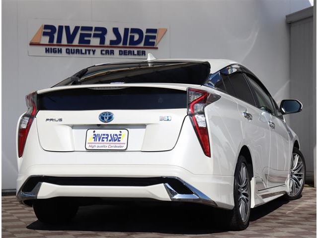 トヨタ プリウス １．８ Ｓ ツーリングセレクション H29年 (関東) 99