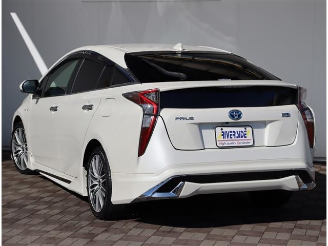 トヨタ プリウス １．８ Ｓ ツーリングセレクション H29年 (関東) 99
