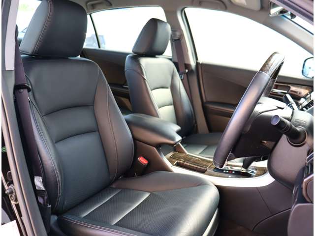 ホンダ アコード　ハイブリッド ２．０ ＥＸ H27年 (関東) 99