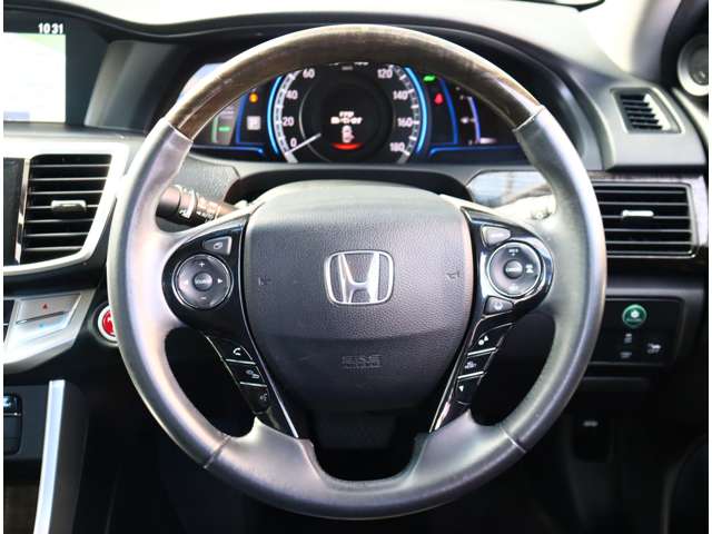 ホンダ アコード　ハイブリッド ２．０ ＥＸ H27年 (関東) 99