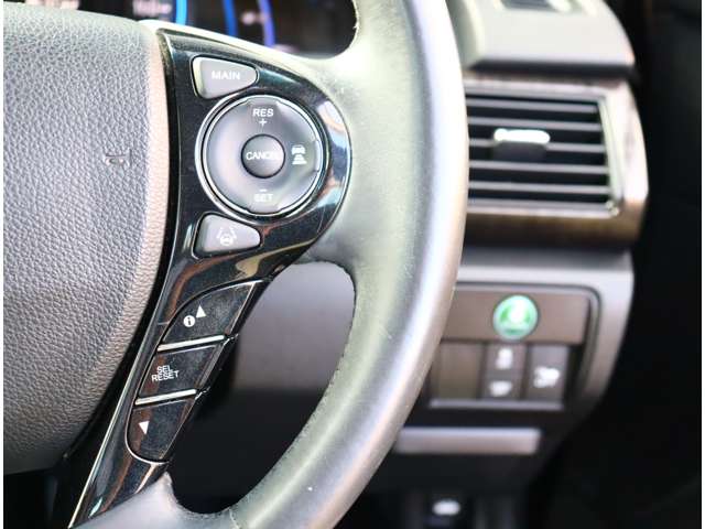 ホンダ アコード　ハイブリッド ２．０ ＥＸ H27年 (関東) 99