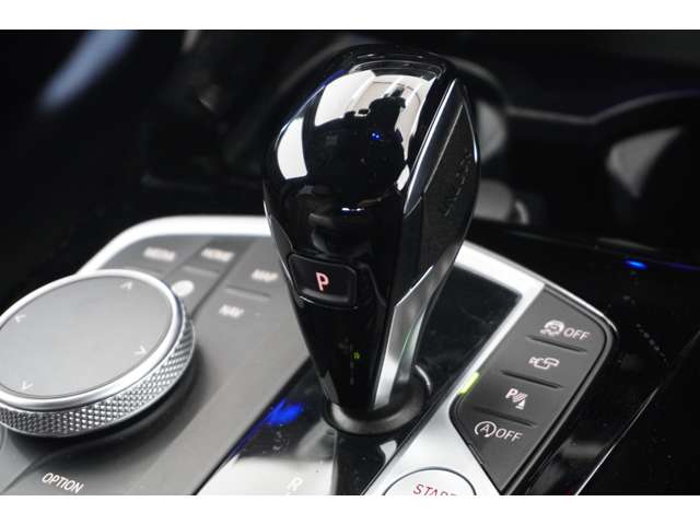 ＢＭＷ Ｘ４ Ｘドライブ２０Ｄ Ｍスポーツ ディーゼルターボ ４ＷＤ R4年 (近畿) 99