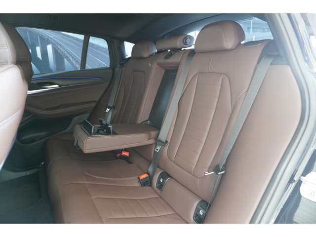 ＢＭＷ Ｘ４ Ｘドライブ２０Ｄ Ｍスポーツ ディーゼルターボ ４ＷＤ R4年 (近畿) 99