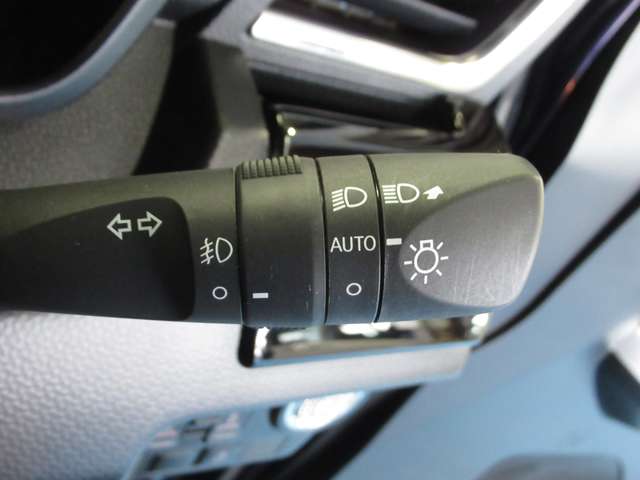 トヨタ ルーミー １．０ カスタム Ｇ－Ｔ R4年 (九州・沖縄) 99