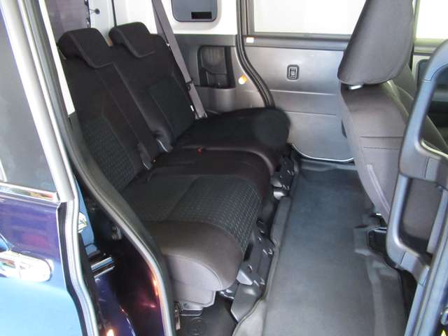 トヨタ ルーミー １．０ カスタム Ｇ－Ｔ R4年 (九州・沖縄) 99