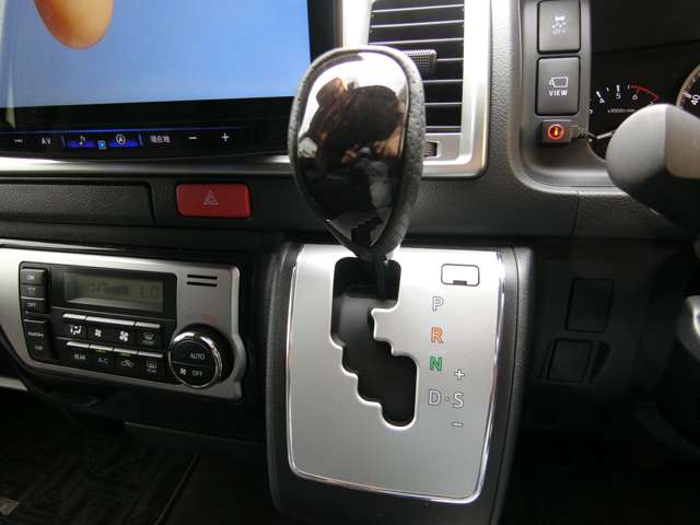 トヨタ ハイエースワゴン ２．７ ＧＬ ロング ミドルルーフ R5年 (中国) 99