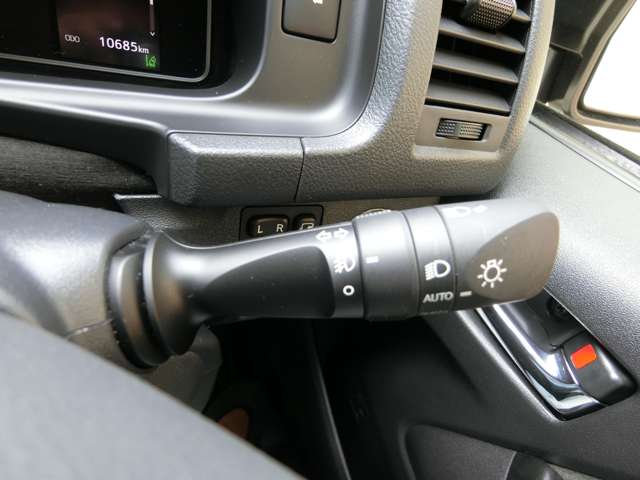 トヨタ ハイエースワゴン ２．７ ＧＬ ロング ミドルルーフ R5年 (中国) 99