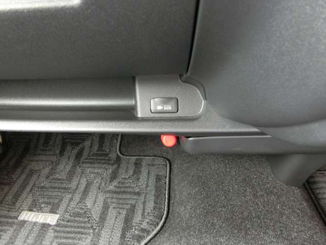 トヨタ ハイエースワゴン ２．７ ＧＬ ロング ミドルルーフ R5年 (中国) 99