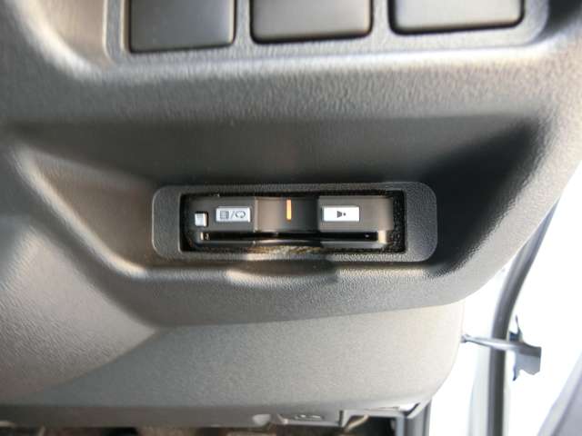 トヨタ ハイエースワゴン ２．７ ＧＬ ロング ミドルルーフ R5年 (中国) 99