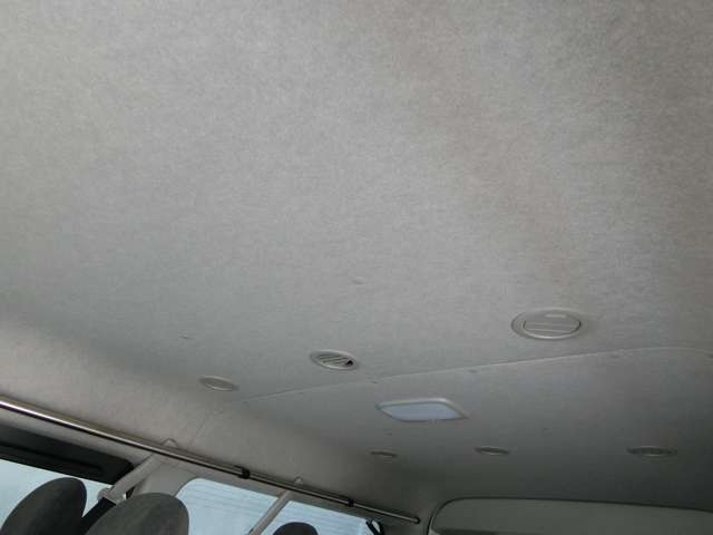 トヨタ ハイエースワゴン ２．７ ＧＬ ロング ミドルルーフ R5年 (中国) 99