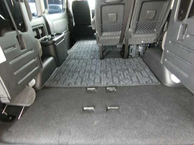 トヨタ ハイエースワゴン ２．７ ＧＬ ロング ミドルルーフ R5年 (中国) 99