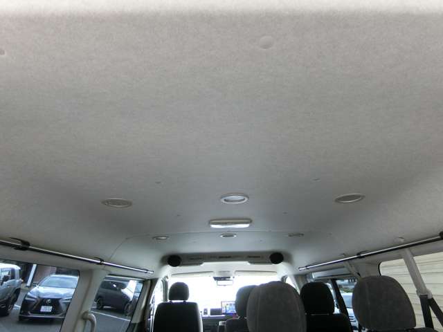 トヨタ ハイエースワゴン ２．７ ＧＬ ロング ミドルルーフ R5年 (中国) 99