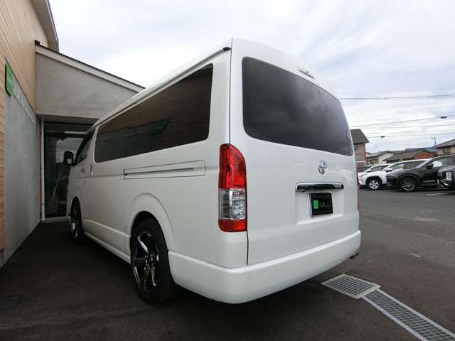 トヨタ ハイエースワゴン ２．７ ＧＬ ロング ミドルルーフ R5年 (中国) 99
