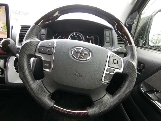 トヨタ ハイエースワゴン ２．７ ＧＬ ロング ミドルルーフ R5年 (中国) 99