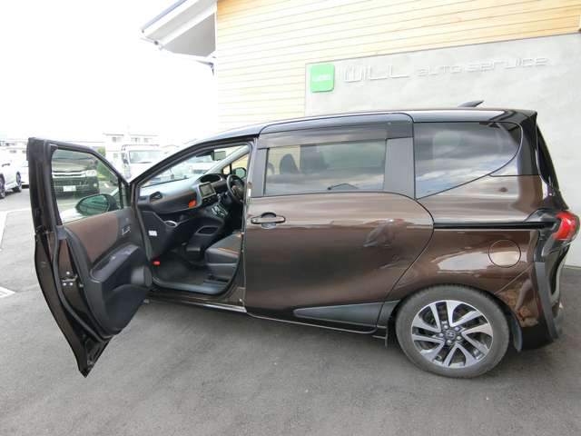 トヨタ シエンタ　ハイブリッド ハイブリッド １．５ Ｇ クエロ R1年 (中国) 99