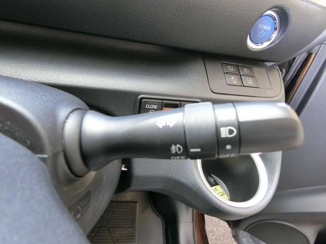 トヨタ シエンタ　ハイブリッド ハイブリッド １．５ Ｇ クエロ R1年 (中国) 99