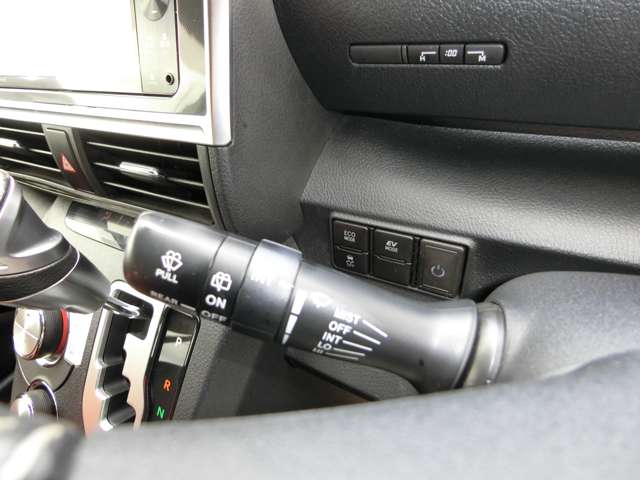 トヨタ シエンタ　ハイブリッド ハイブリッド １．５ Ｇ クエロ R1年 (中国) 99