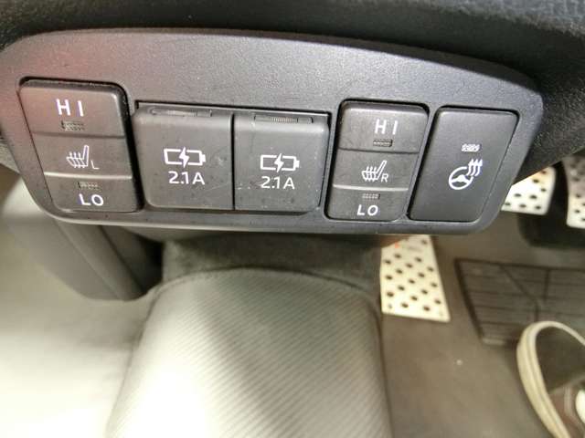 トヨタ シエンタ　ハイブリッド ハイブリッド １．５ Ｇ クエロ R1年 (中国) 99