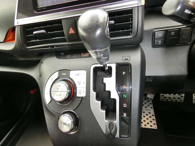 トヨタ シエンタ　ハイブリッド ハイブリッド １．５ Ｇ クエロ R1年 (中国) 99