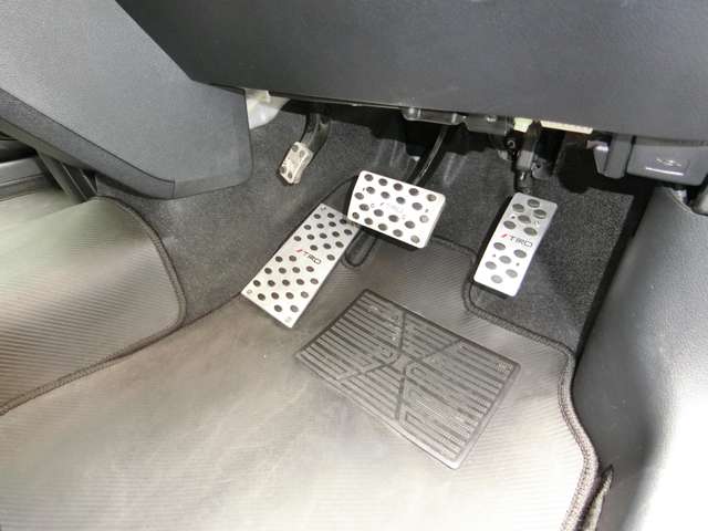 トヨタ シエンタ　ハイブリッド ハイブリッド １．５ Ｇ クエロ R1年 (中国) 99