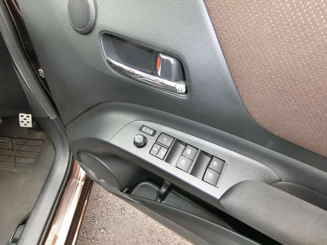 トヨタ シエンタ　ハイブリッド ハイブリッド １．５ Ｇ クエロ R1年 (中国) 99