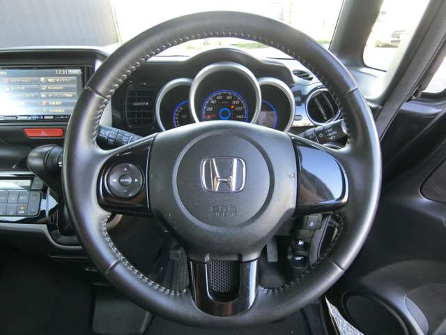 ホンダ Ｎ　ＢＯＸ ６６０ Ｇ Ｌパッケージ H25年 (中国) 99