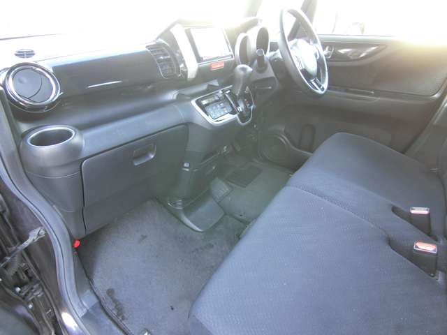 ホンダ Ｎ　ＢＯＸ ６６０ Ｇ Ｌパッケージ H25年 (中国) 99