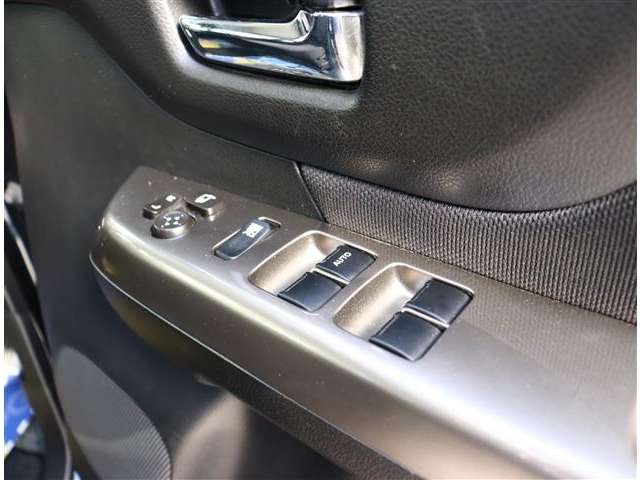 スズキ スペーシア ６６０ カスタム Ｚ H29年 (関東) 99