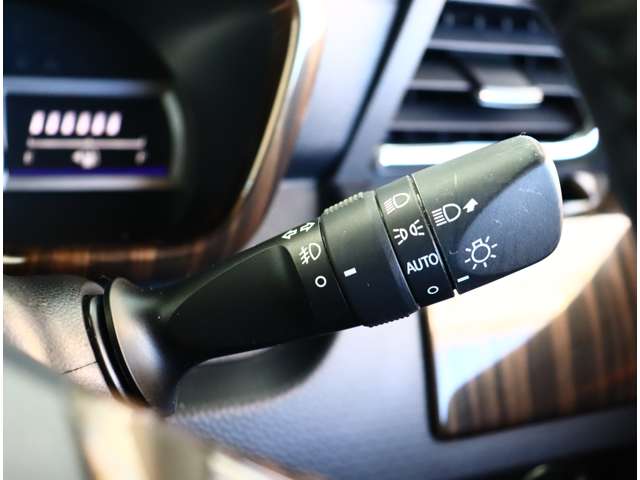 トヨタ ルーミー １．０ カスタム Ｇ－Ｔ R1年 (関東) 99