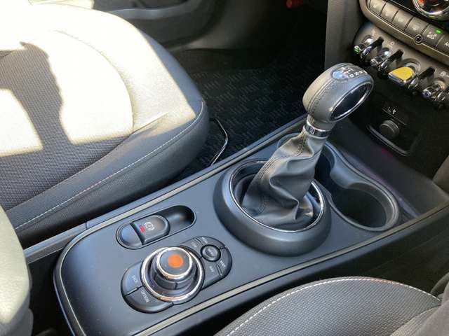 ミニ ミニクロスオーバー クーパー Ｓ Ｅ オール４ ４ＷＤ R3年 (近畿) 99