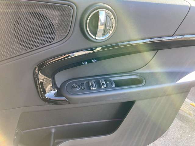 ミニ ミニクロスオーバー クーパー Ｓ Ｅ オール４ ４ＷＤ R3年 (近畿) 99