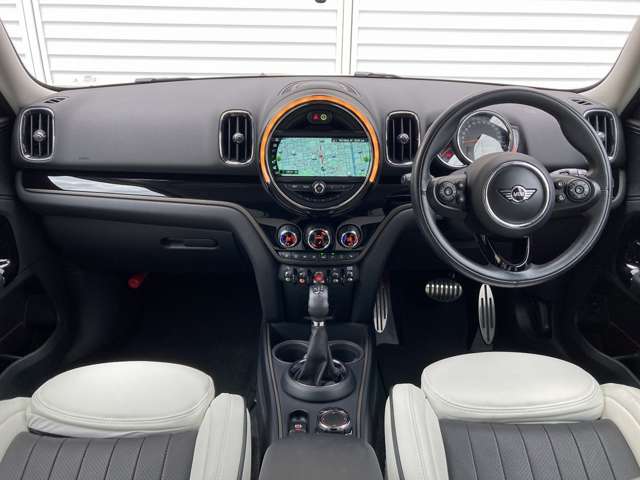 ミニ ミニクロスオーバー クーパー ＳＤ オール４ ４ＷＤ R1年 (近畿) 99