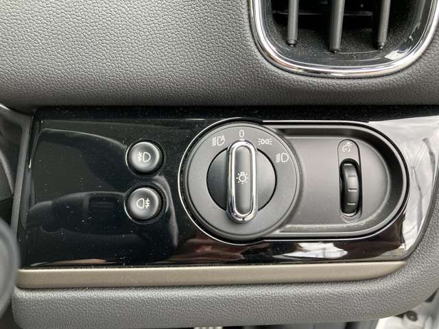 ミニ ミニクロスオーバー クーパー ＳＤ オール４ ４ＷＤ R1年 (近畿) 99