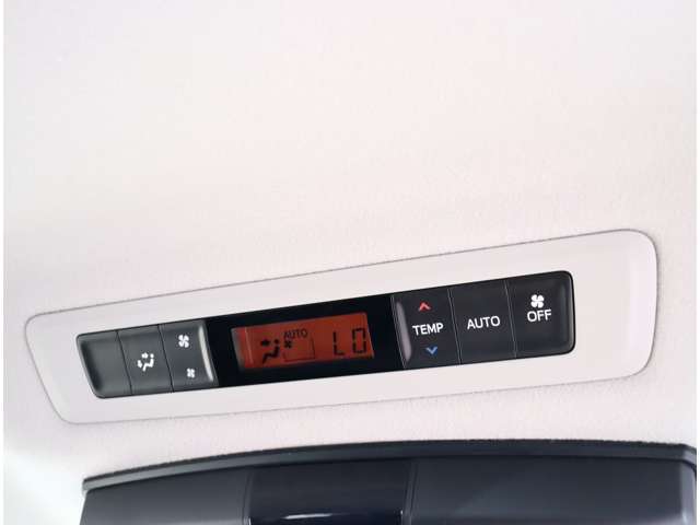 トヨタ ノア ２．０ Ｘ ディライト プラス H27年 (関東) 99